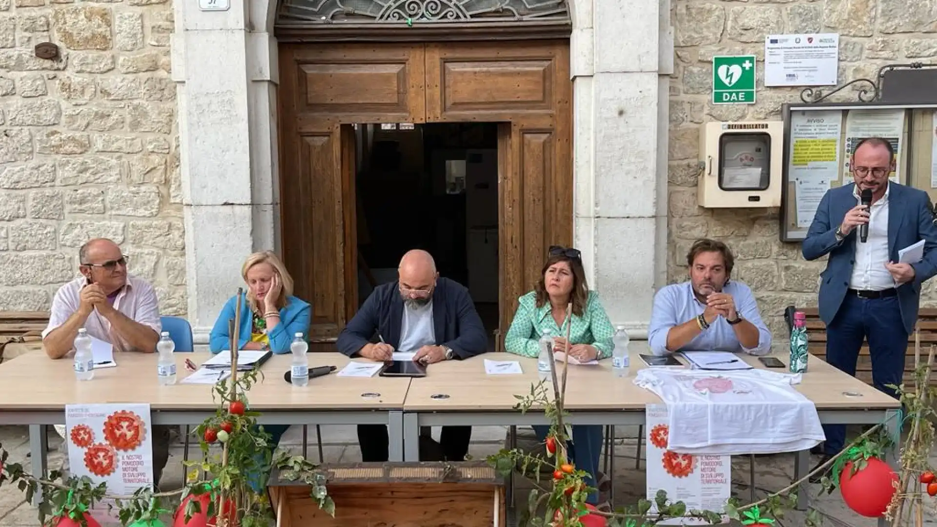 Confcooperative Molise al fianco dei “contadini eroi” per lo sviluppo del Pomodoro di Montagano.